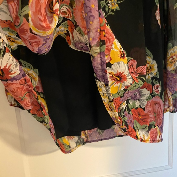 Show Me Your Mumu Falling Floral Donna Michelle - Picture 7 of 8